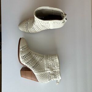 Rag & Bone Classic Newbury Booties Ivory Woven sz 40